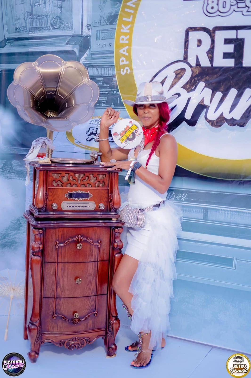 Vintage display and white style